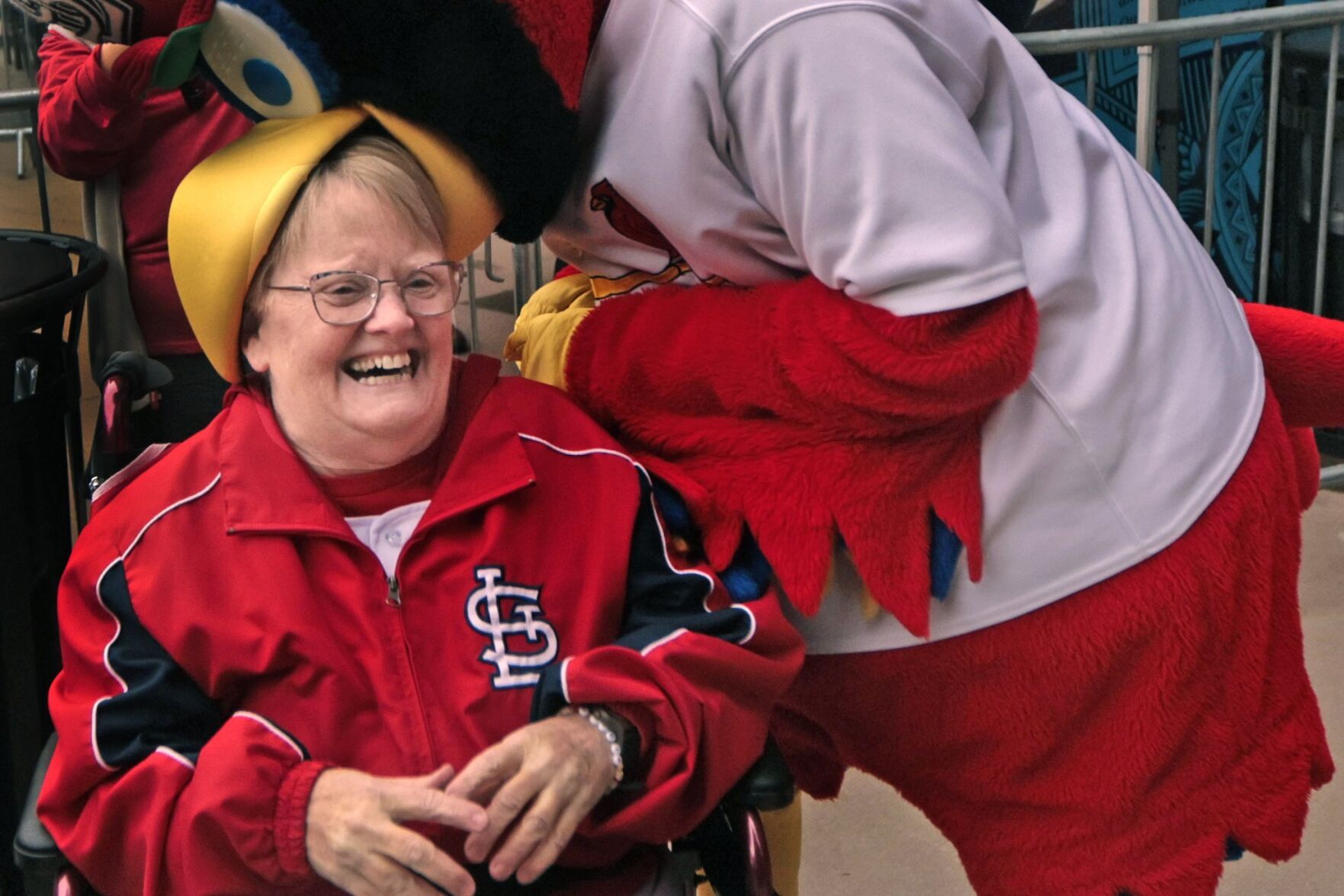 Fans rally for Cardinals' opening day